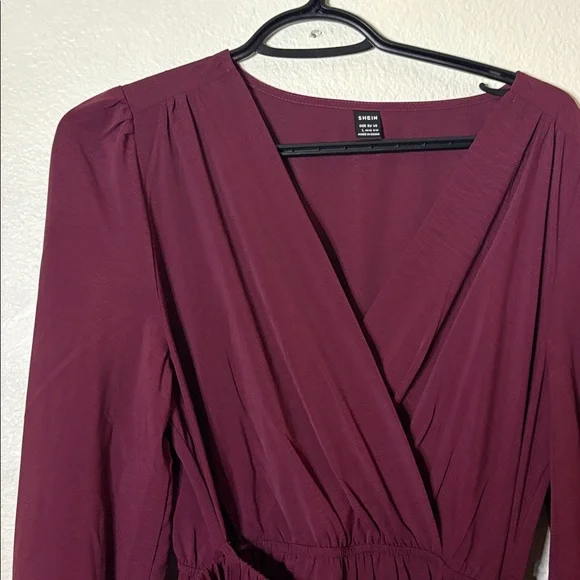 Elegant Plum Long Sleeve Dress - Picture 4 of 4